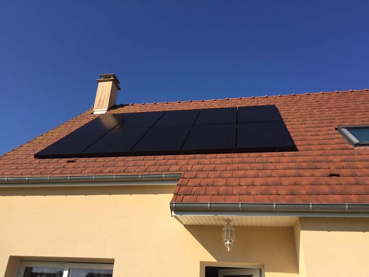 Réalisation de panneaux solaires à Gesnes-le-Gandelin dans la Sarthe