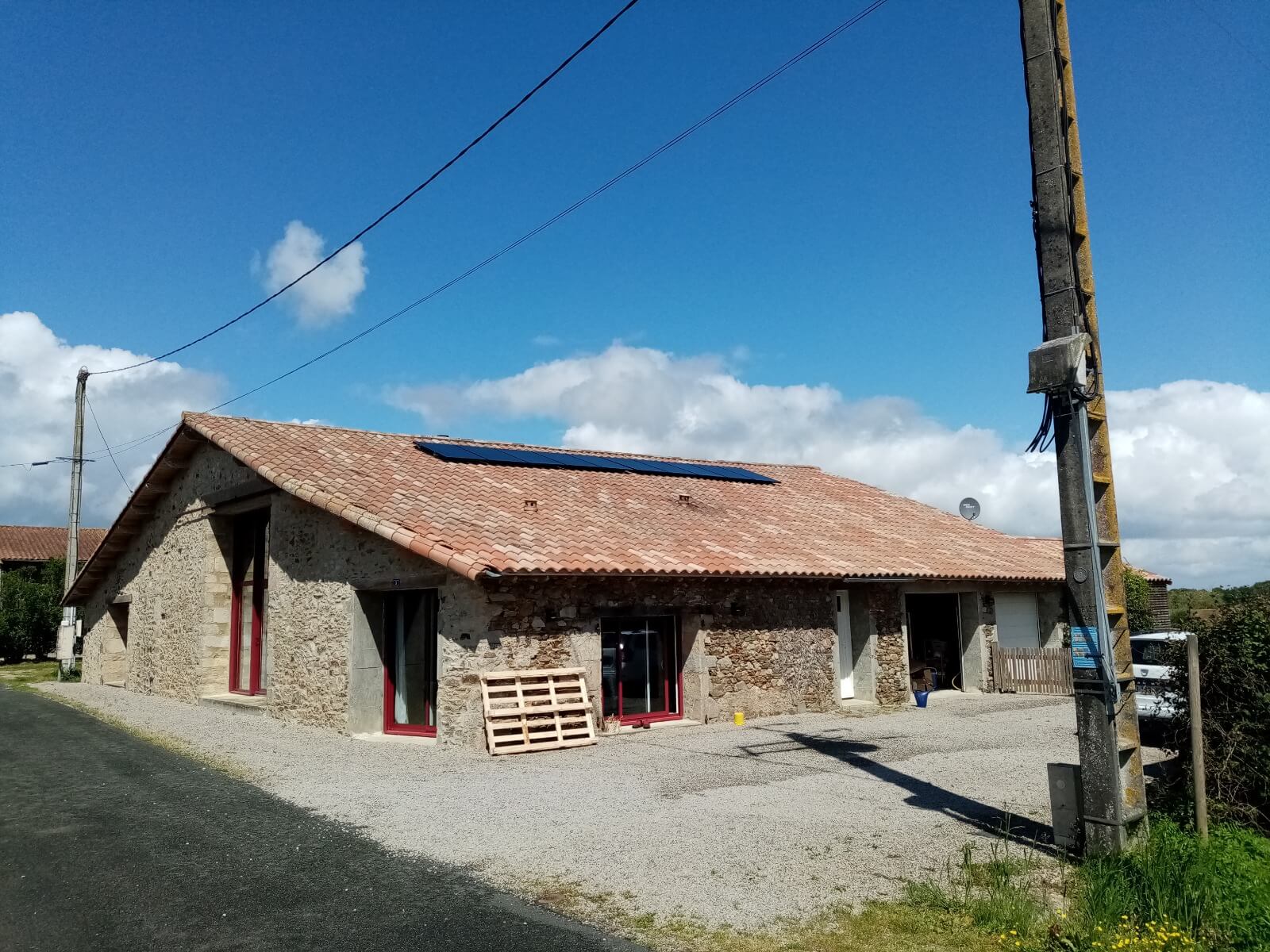 Pose de panneaux photovoltaïques à Rocheservière en Vendée